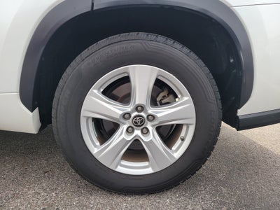 2022 Toyota Highlander LE