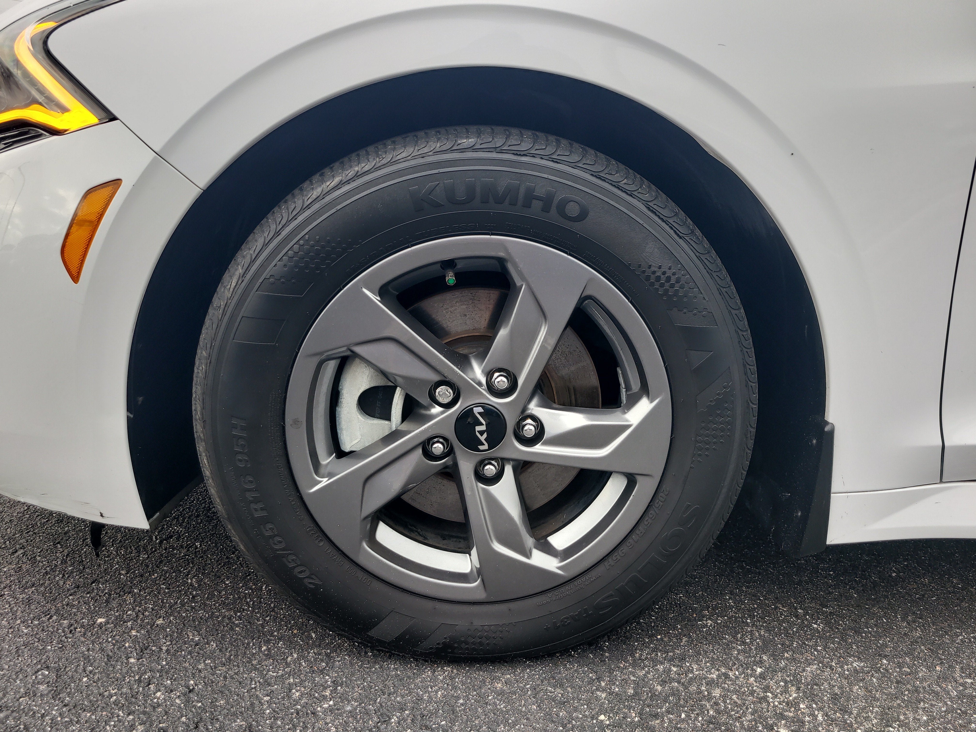 2023 Kia K5 LXS