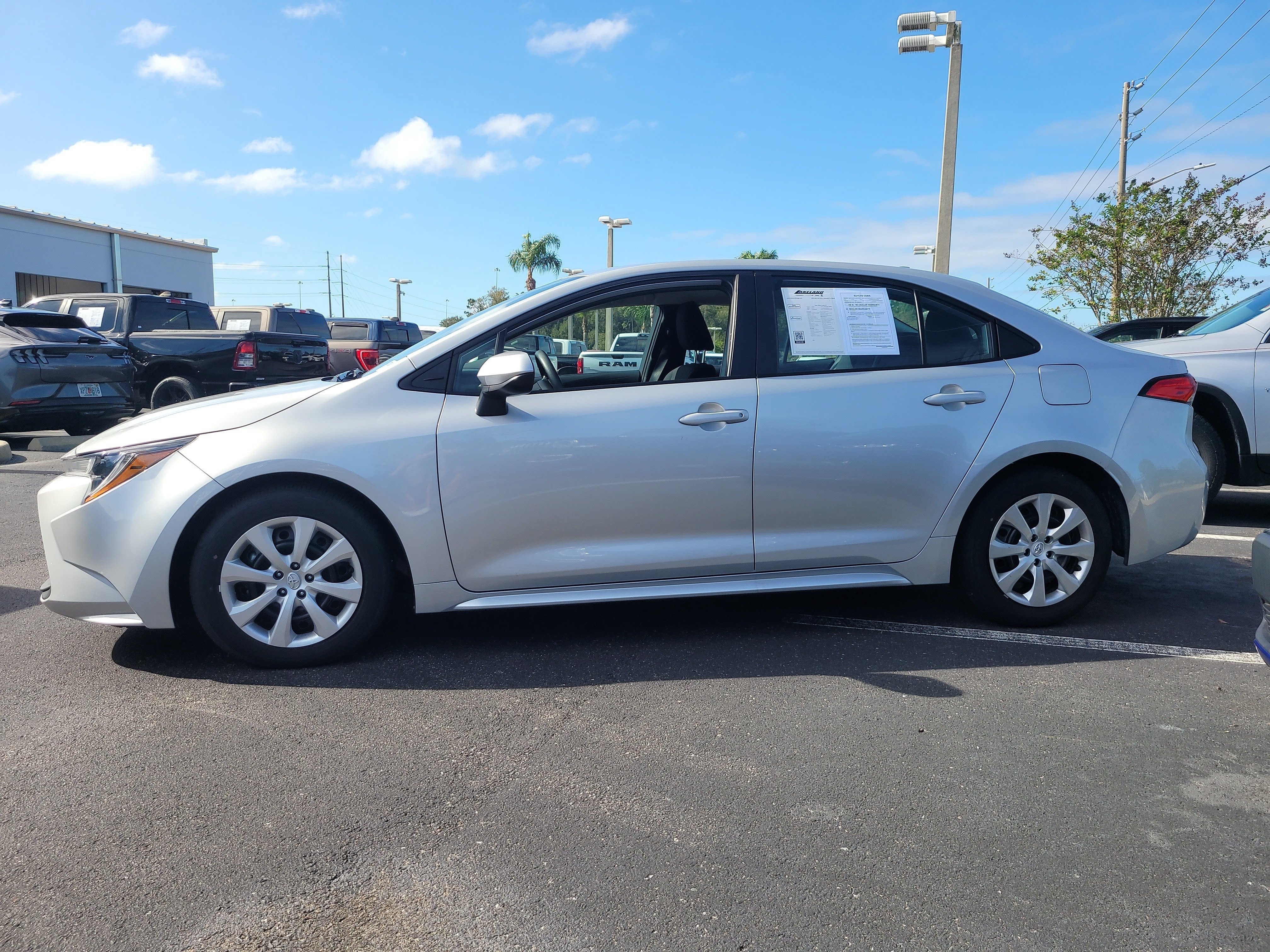 2025 Toyota Corolla LE