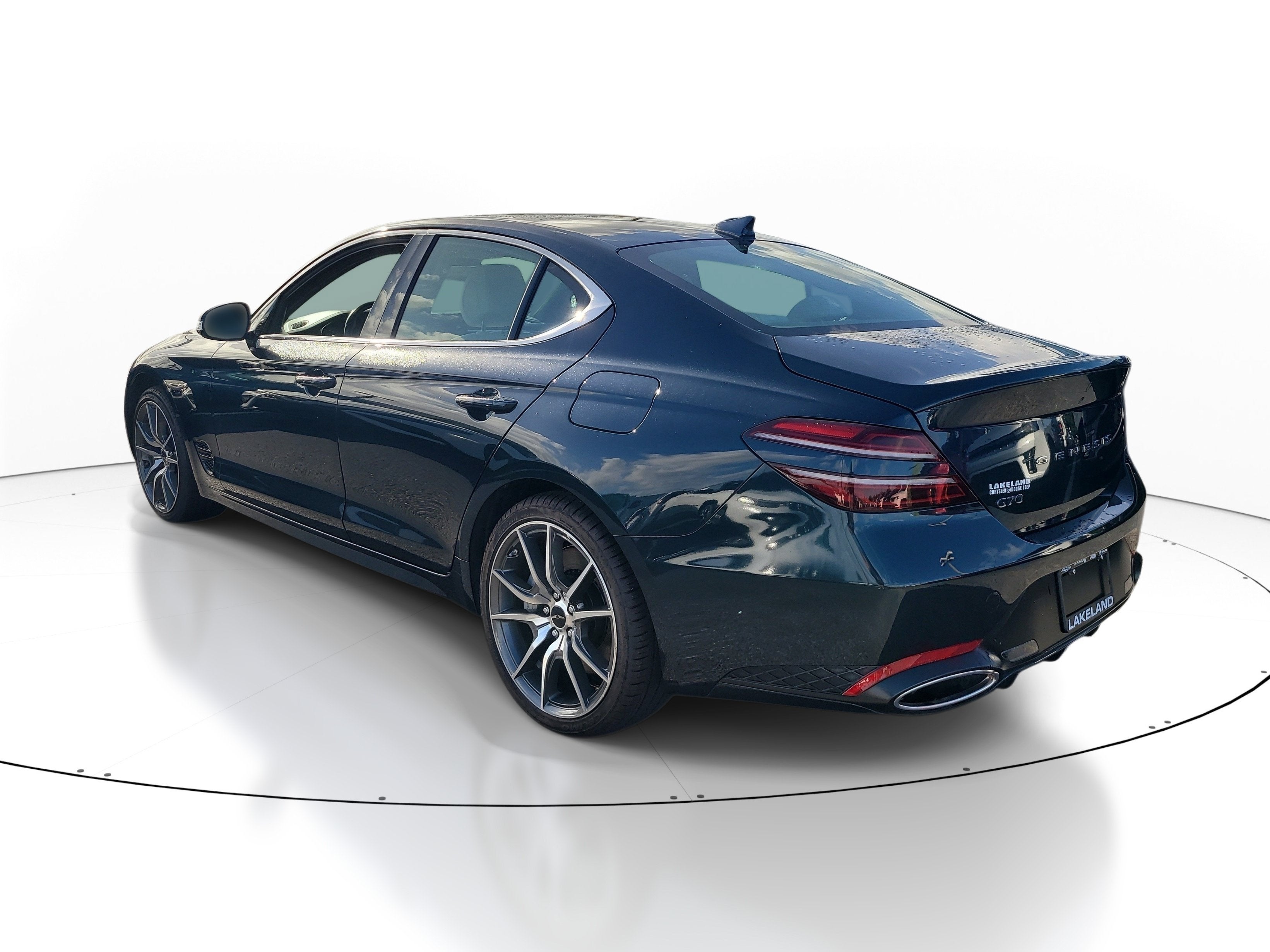 2025 Genesis G70 2.5T