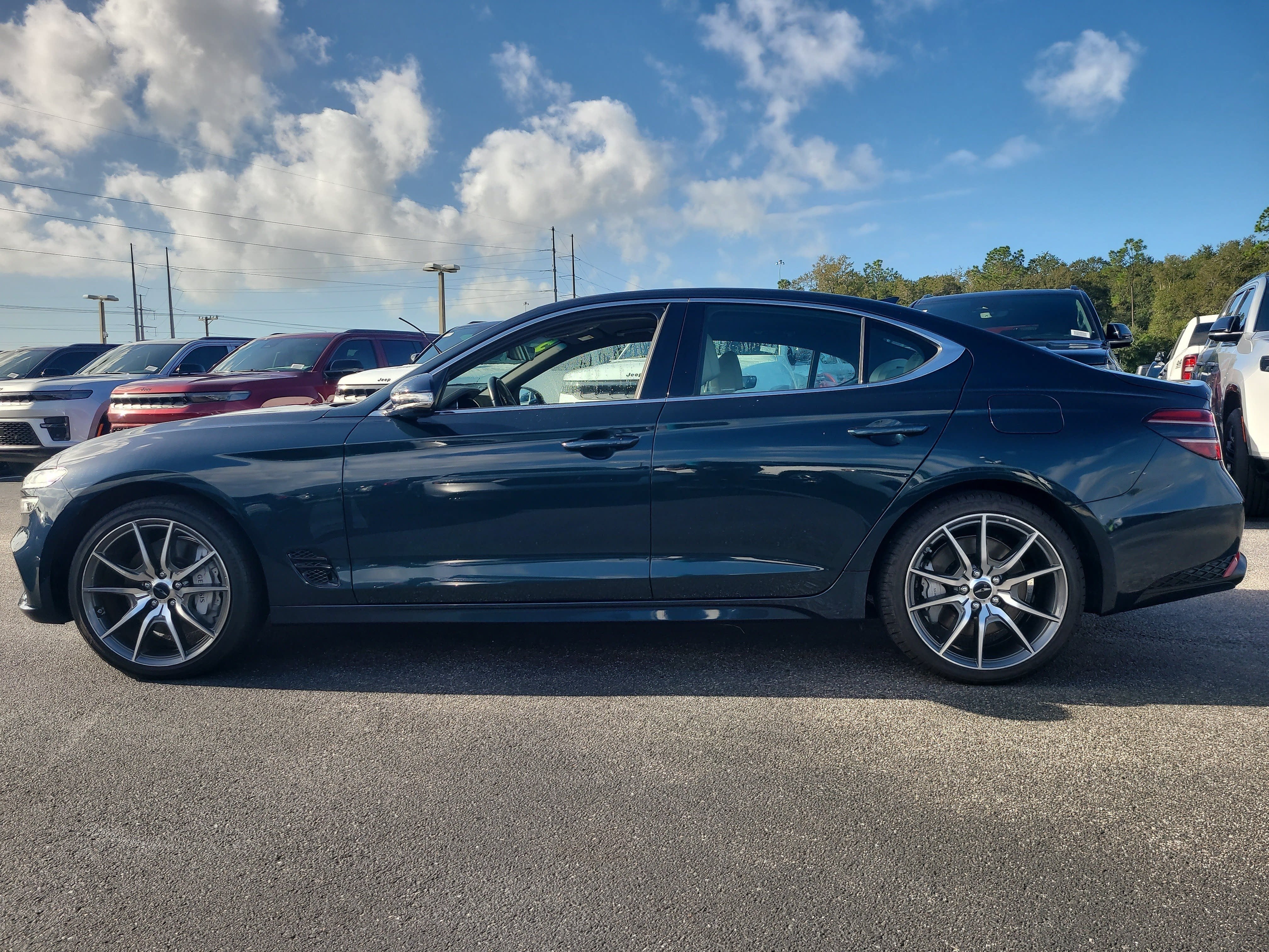 2025 Genesis G70 2.5T
