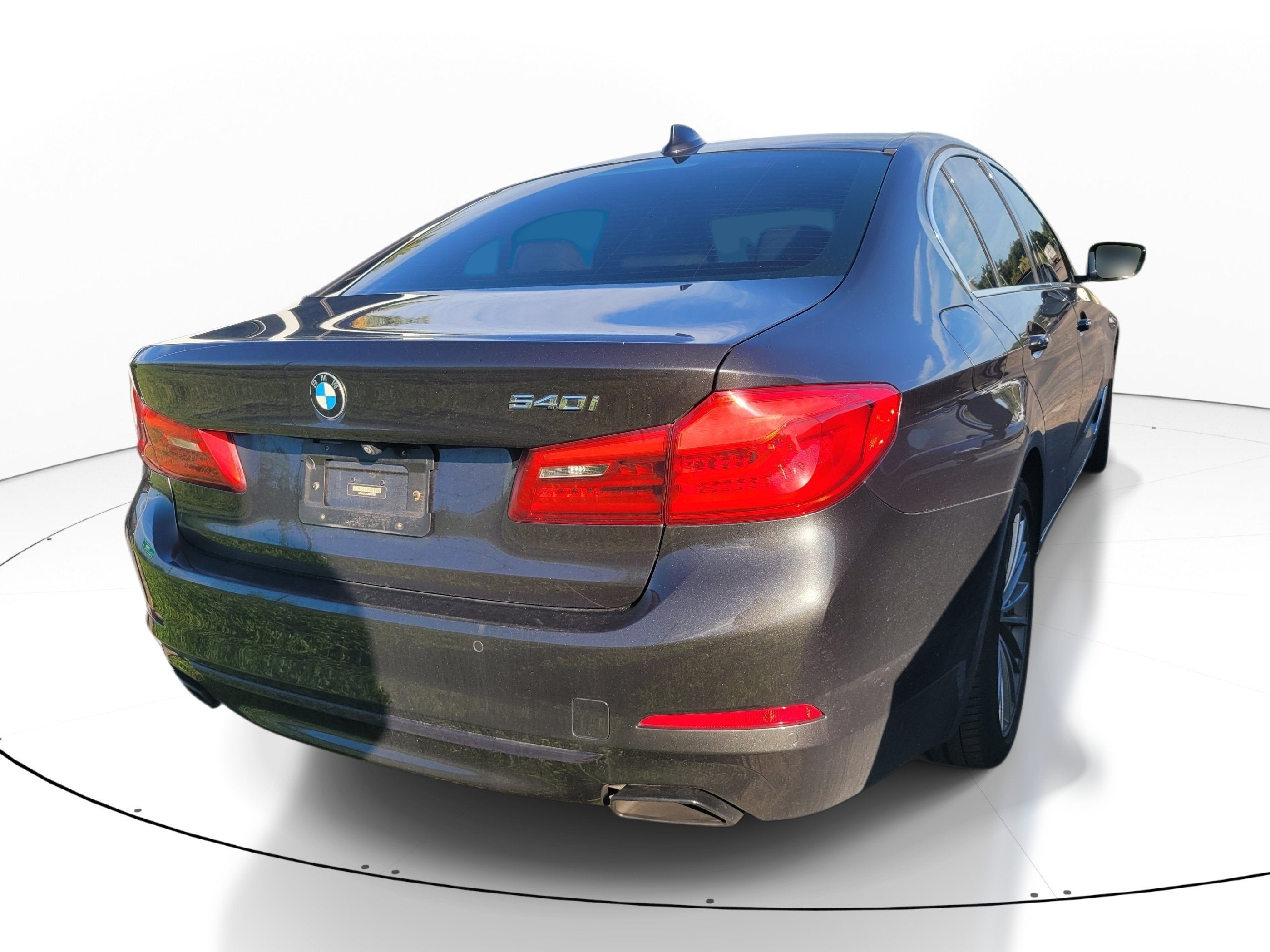 2018 BMW 5 Series 540i