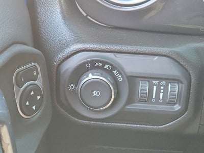 2022 Jeep Wrangler Unlimited Sahara Altitude