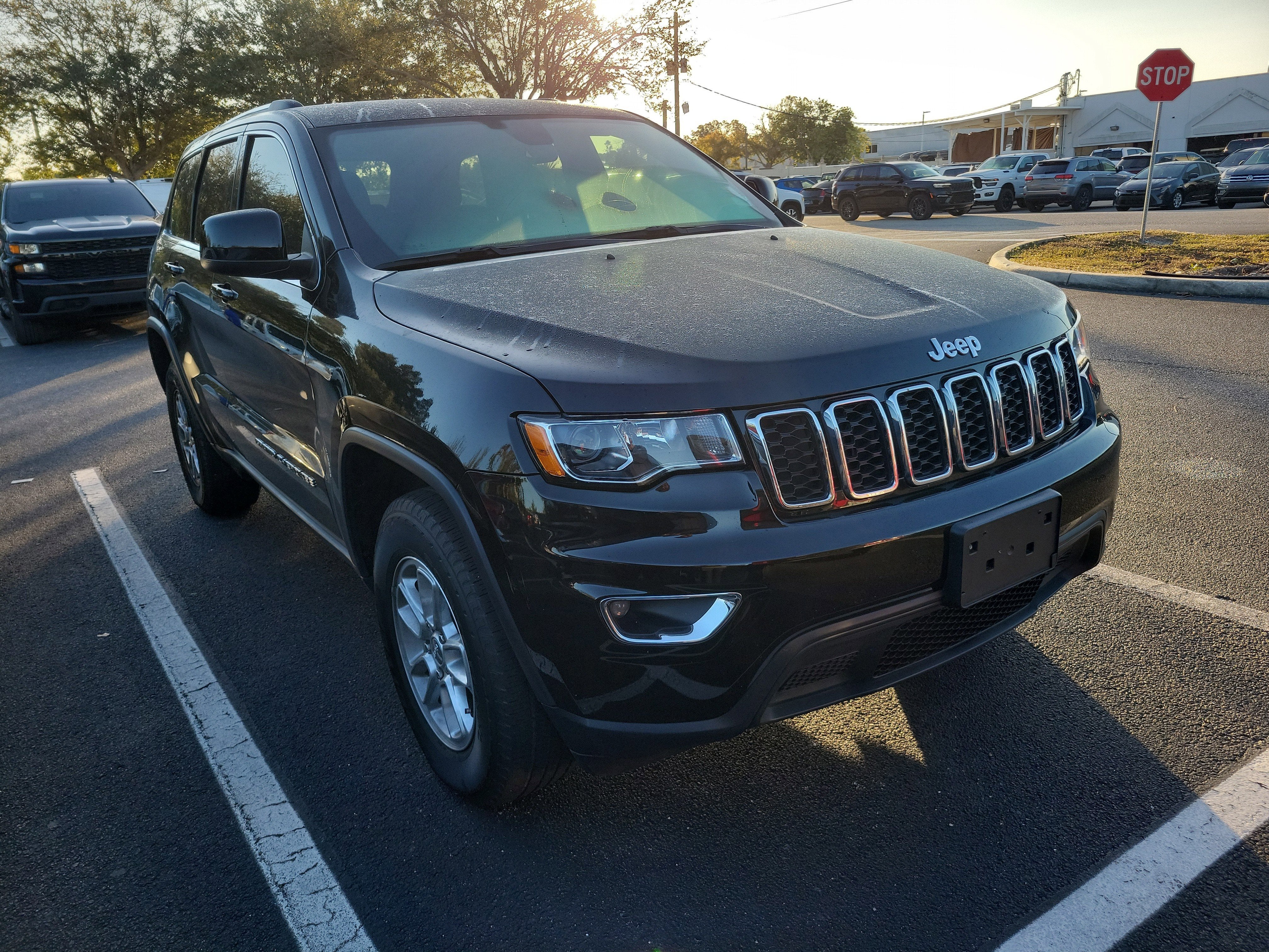 2019 Jeep Grand Cherokee Laredo E