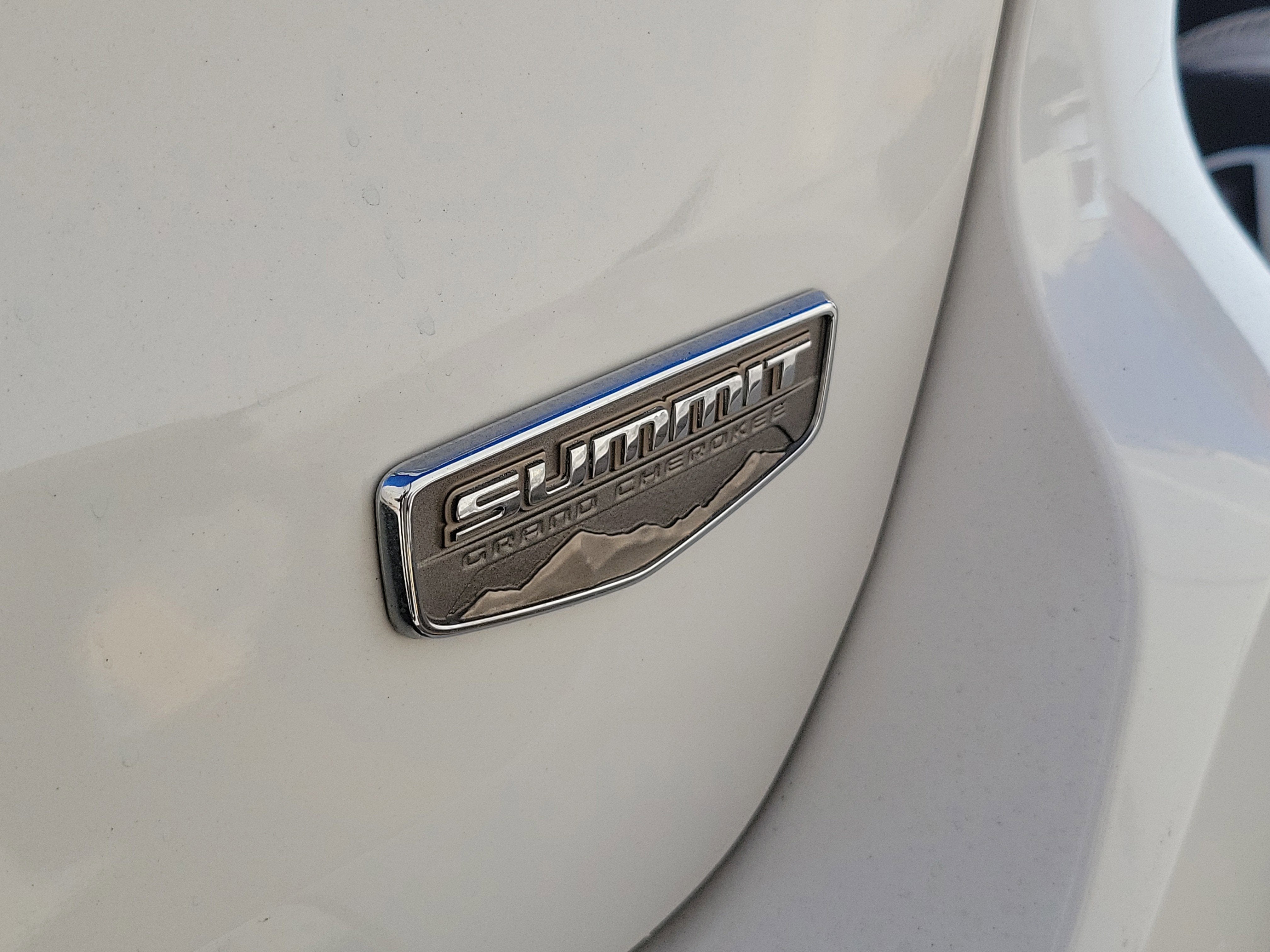 2019 Jeep Grand Cherokee Summit