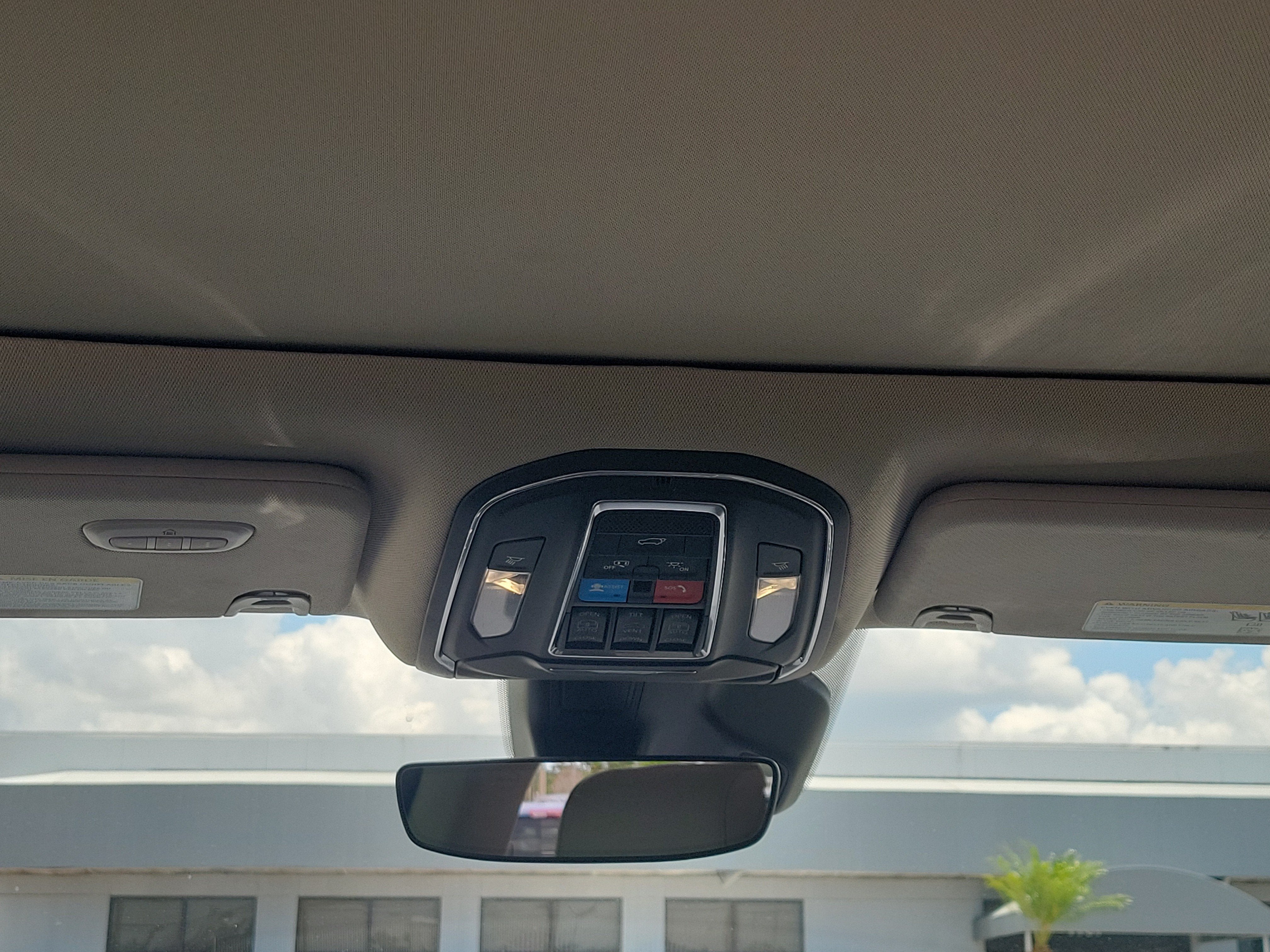 2024 Jeep Wagoneer Base