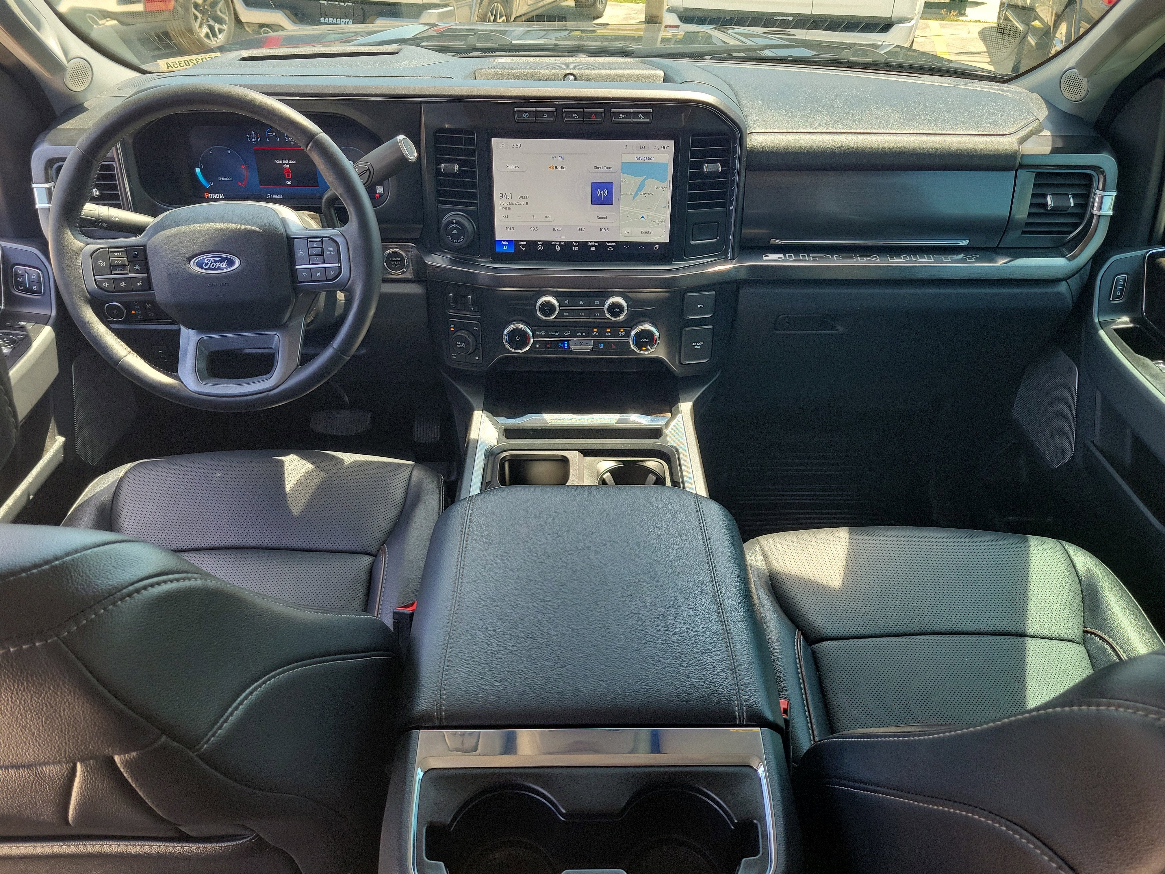 2023 Ford Super Duty F-250 SRW LARIAT