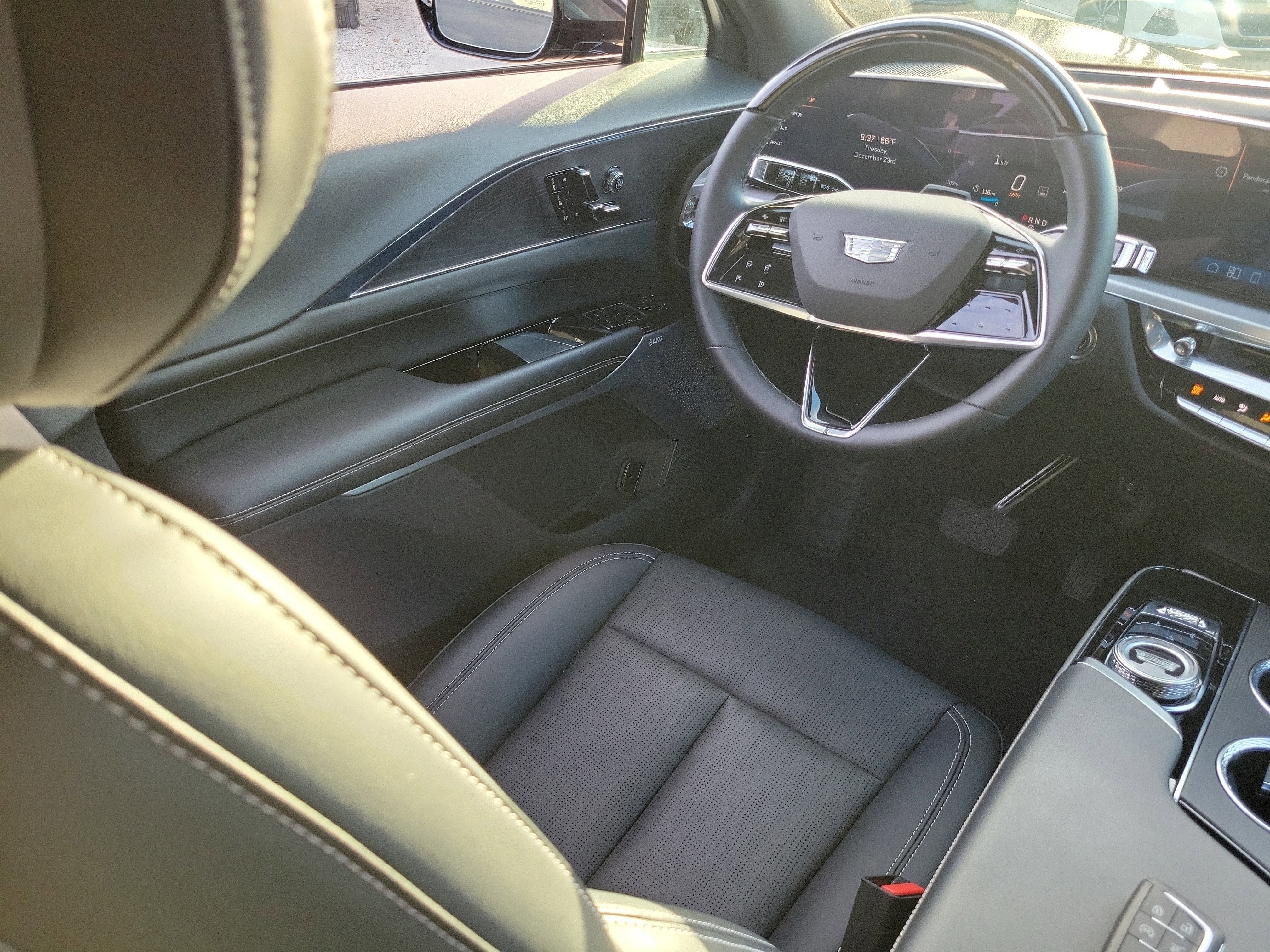 2024 Cadillac LYRIQ Sport