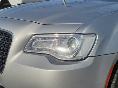 2019 Chrysler 300 Touring