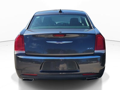 2019 Chrysler 300 Touring