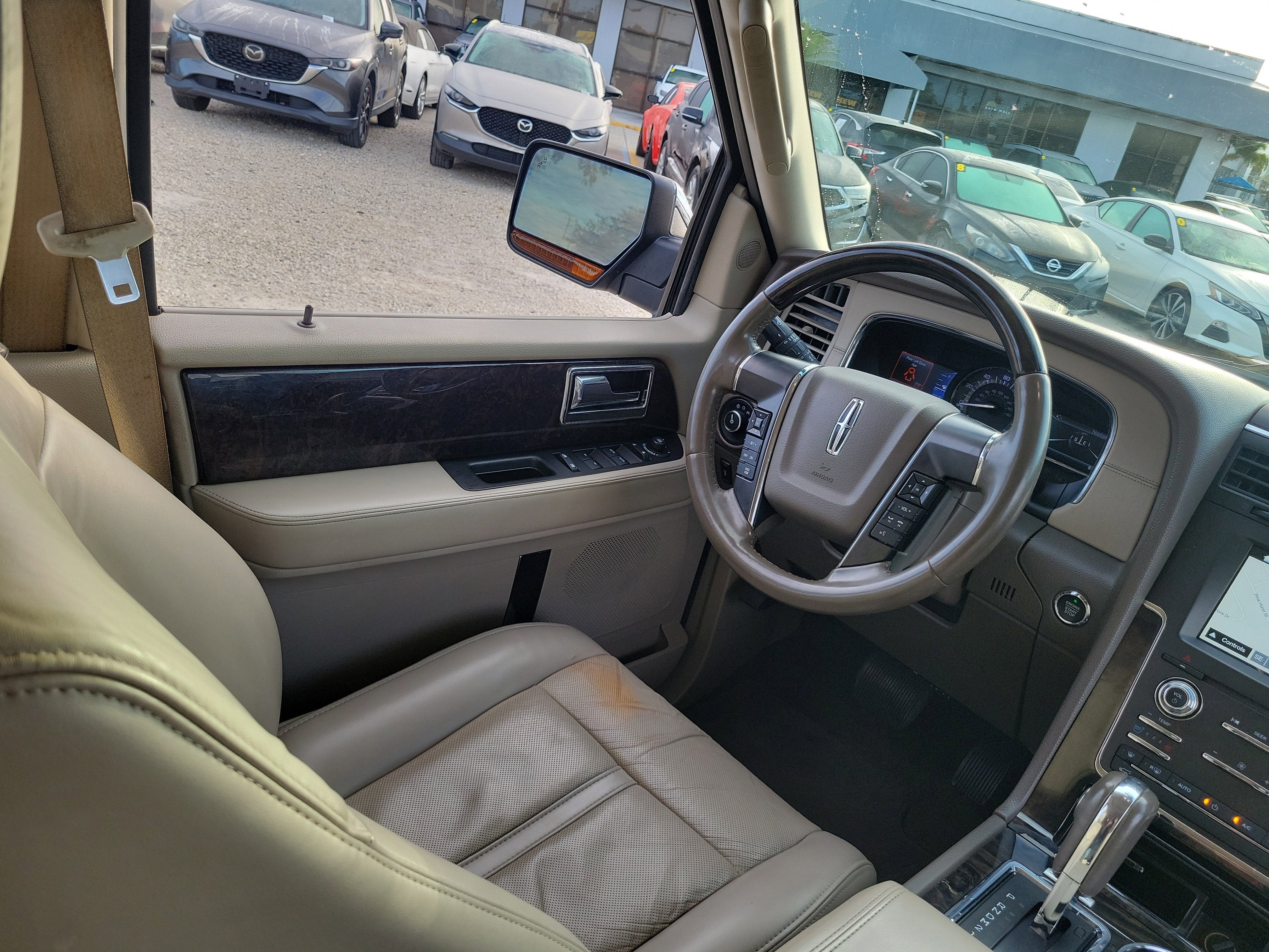 2017 Lincoln Navigator Select