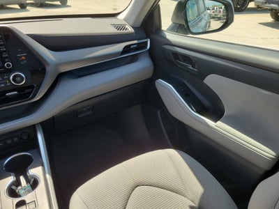 2020 Toyota Highlander LE
