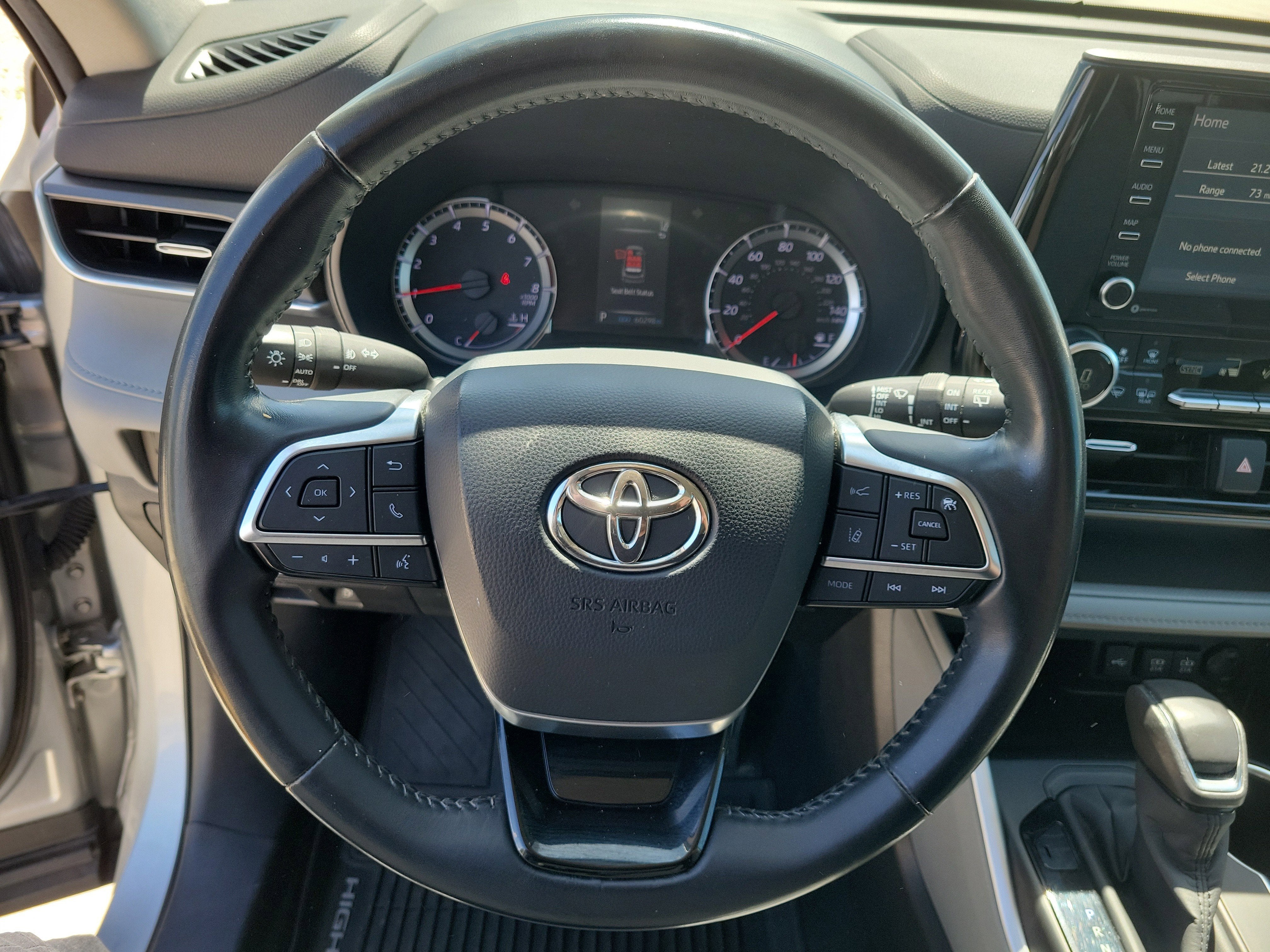 2020 Toyota Highlander LE