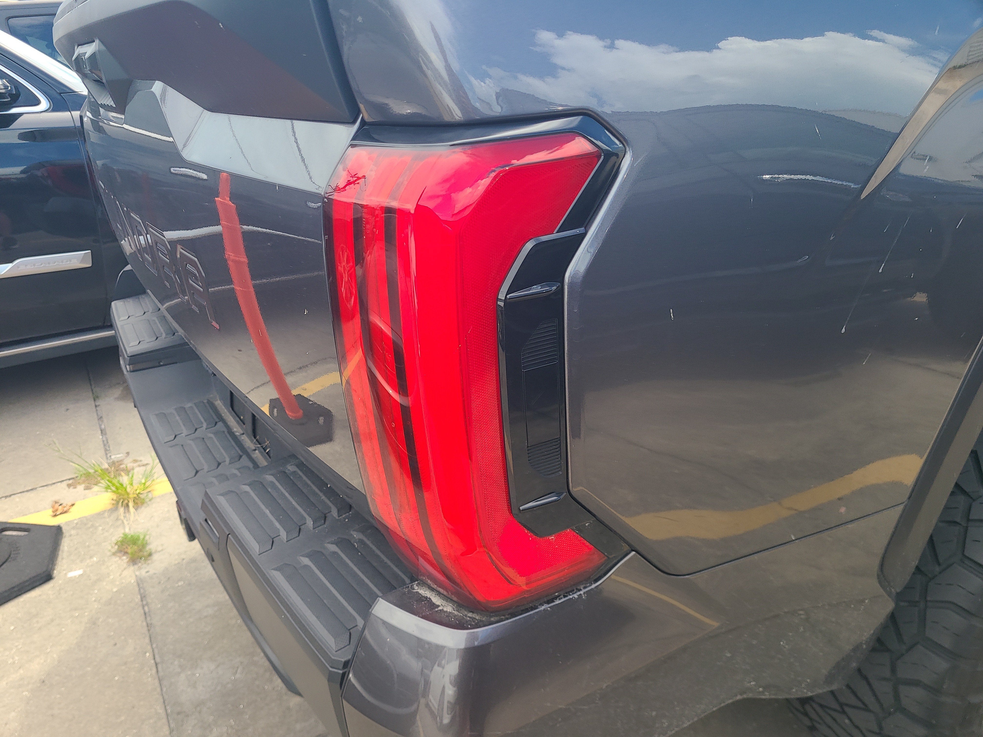 2025 Toyota Tundra 4WD SR