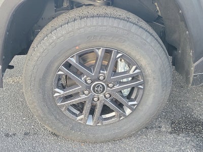 2024 Toyota Tundra 4WD SR5