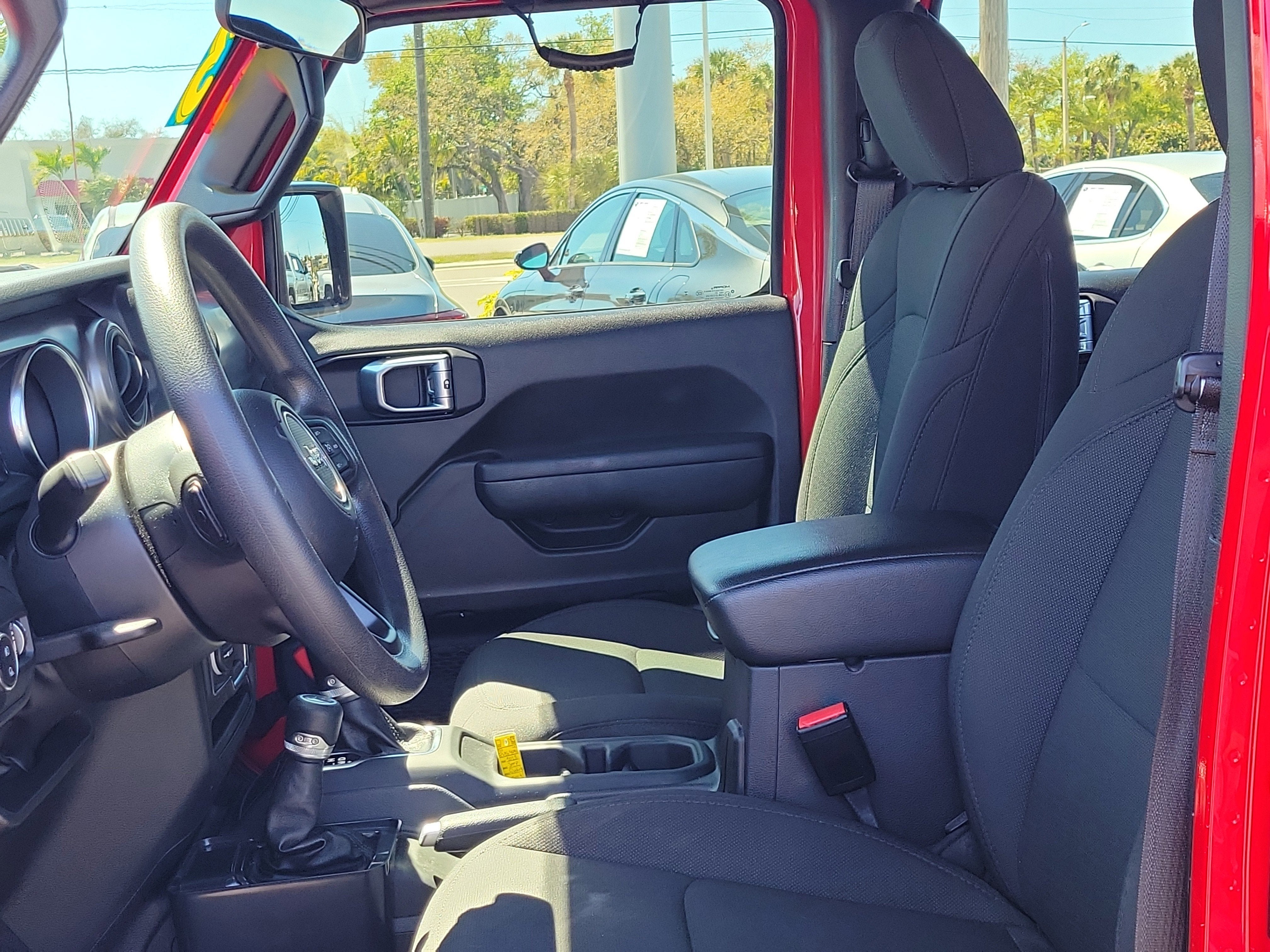 2023 Jeep Gladiator Sport