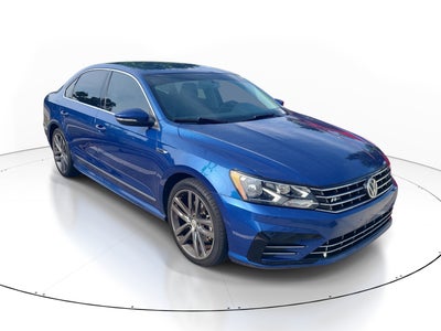 2017 Volkswagen Passat R-Line w/Comfort Pkg