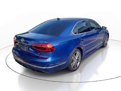 2017 Volkswagen Passat R-Line w/Comfort Pkg