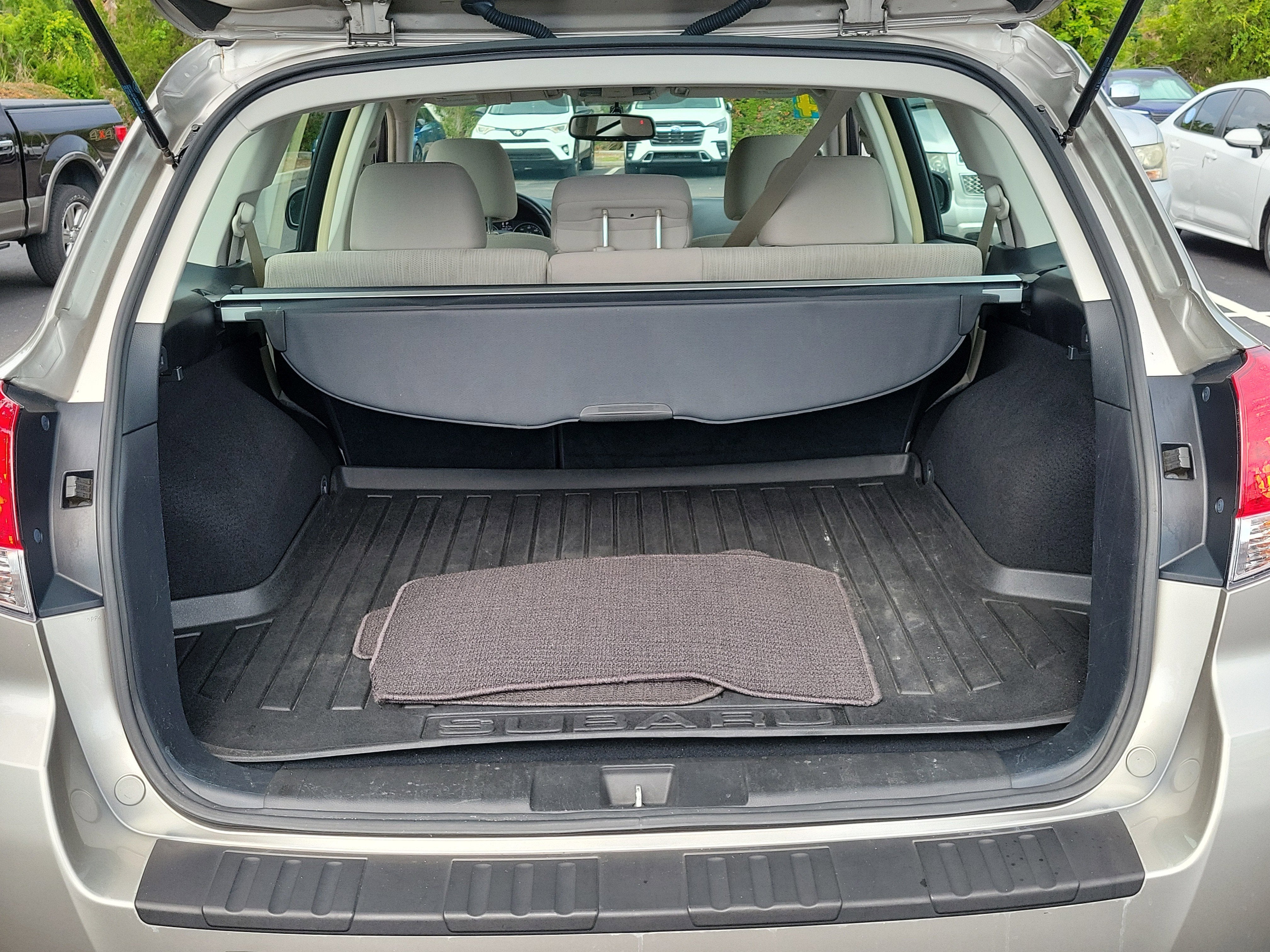 2014 Subaru Outback 2.5i