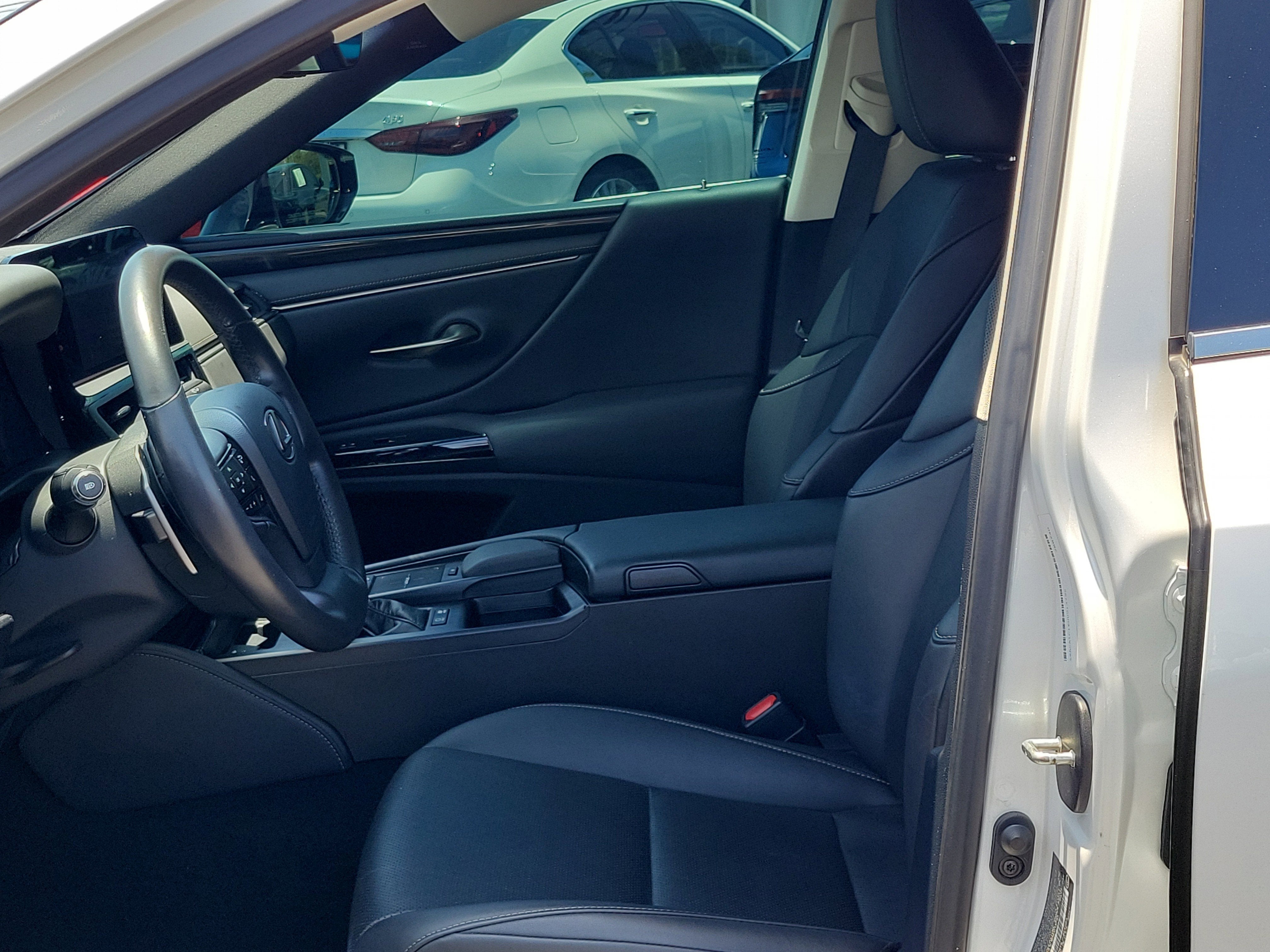 2022 Lexus ES ES 300h