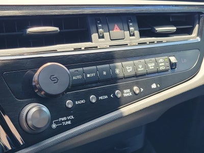 2022 Lexus ES ES 300h
