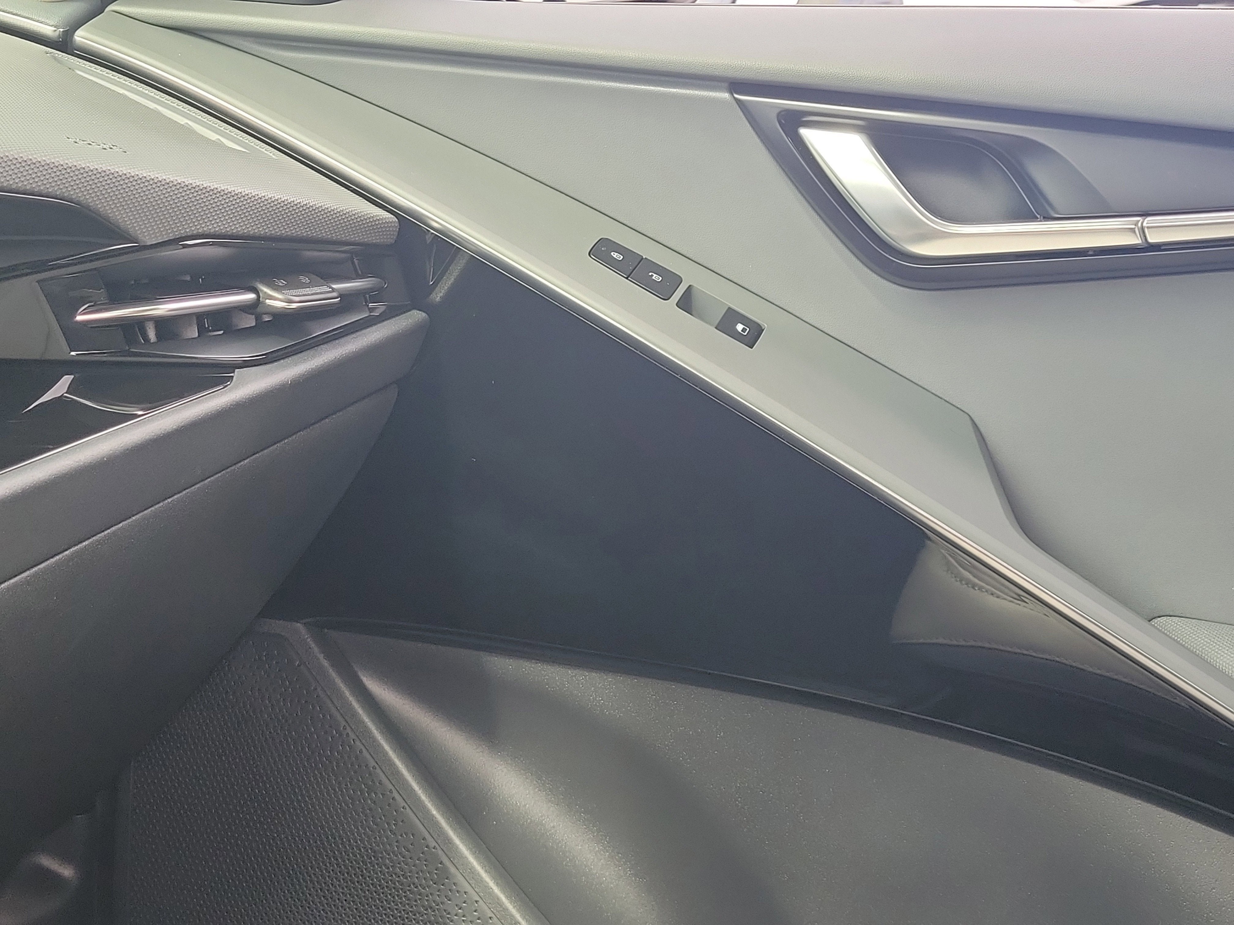 2024 Kia Niro EX