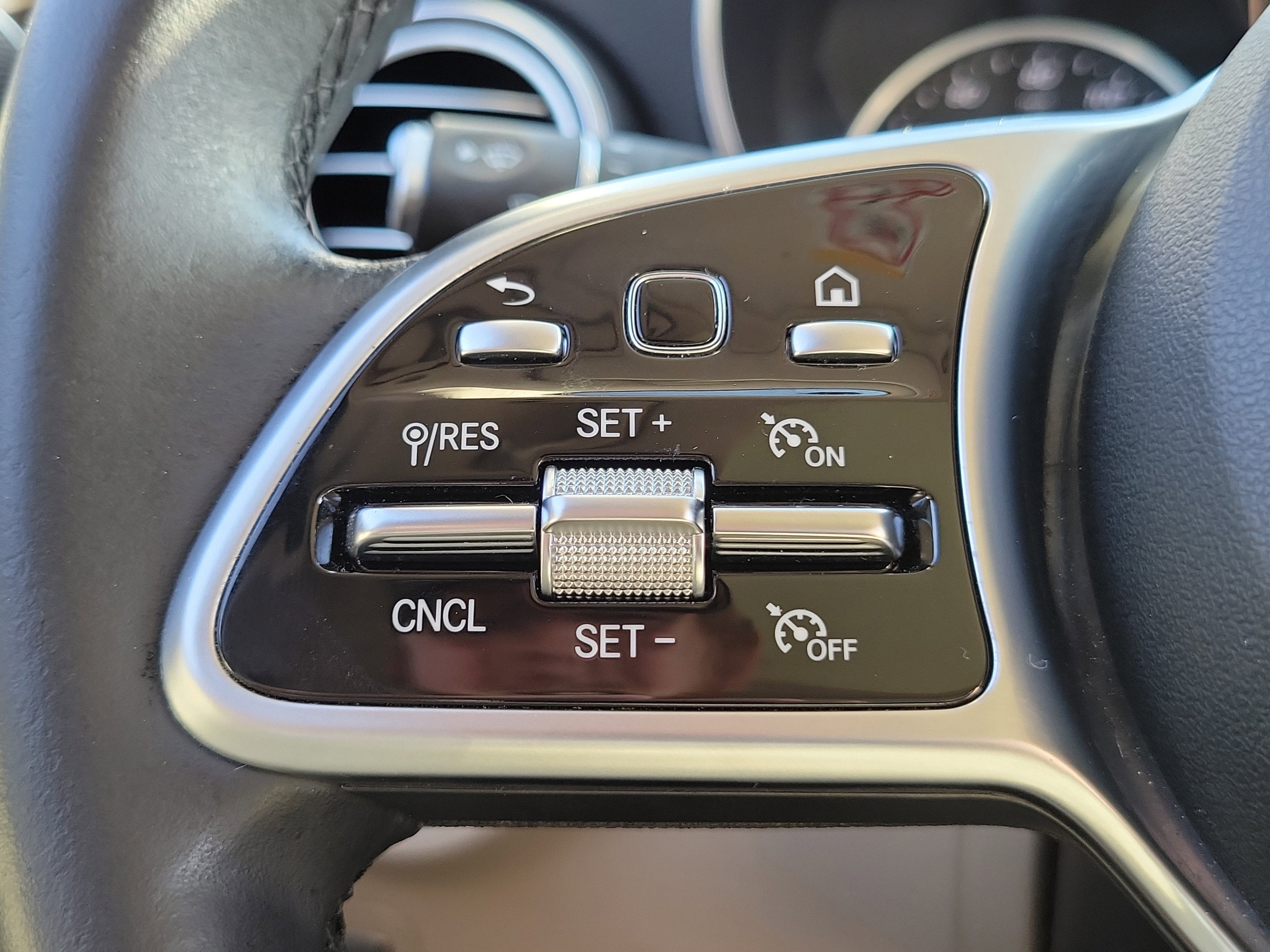 2021 Mercedes-Benz GLC GLC 300