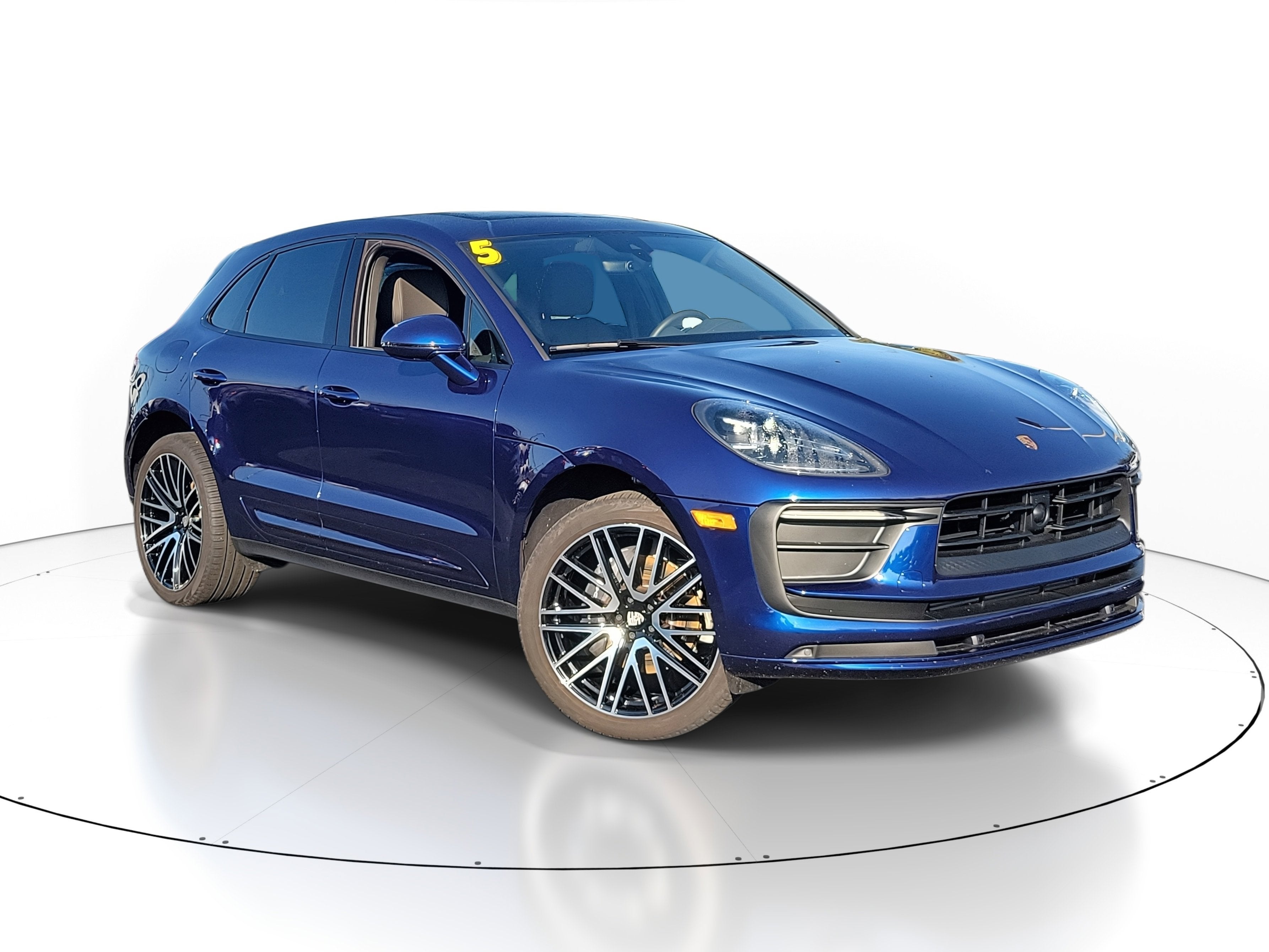 2025 Porsche Macan T