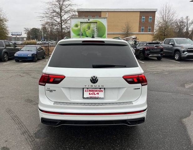 2022 Volkswagen Tiguan SE R-Line Black