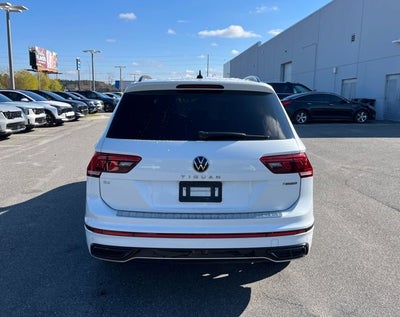 2022 Volkswagen Tiguan SE R-Line Black