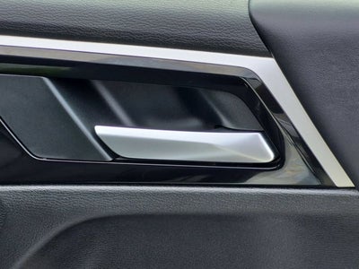 2024 Mitsubishi Outlander SE Black Edition