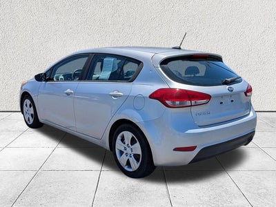 2016 Kia Forte 5-Door LX