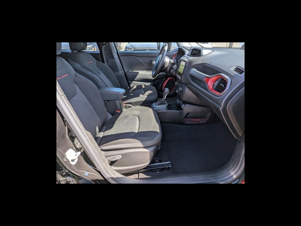 2023 Jeep Renegade Trailhawk