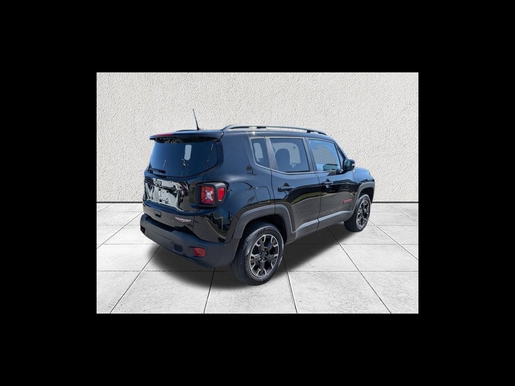 2023 Jeep Renegade Trailhawk