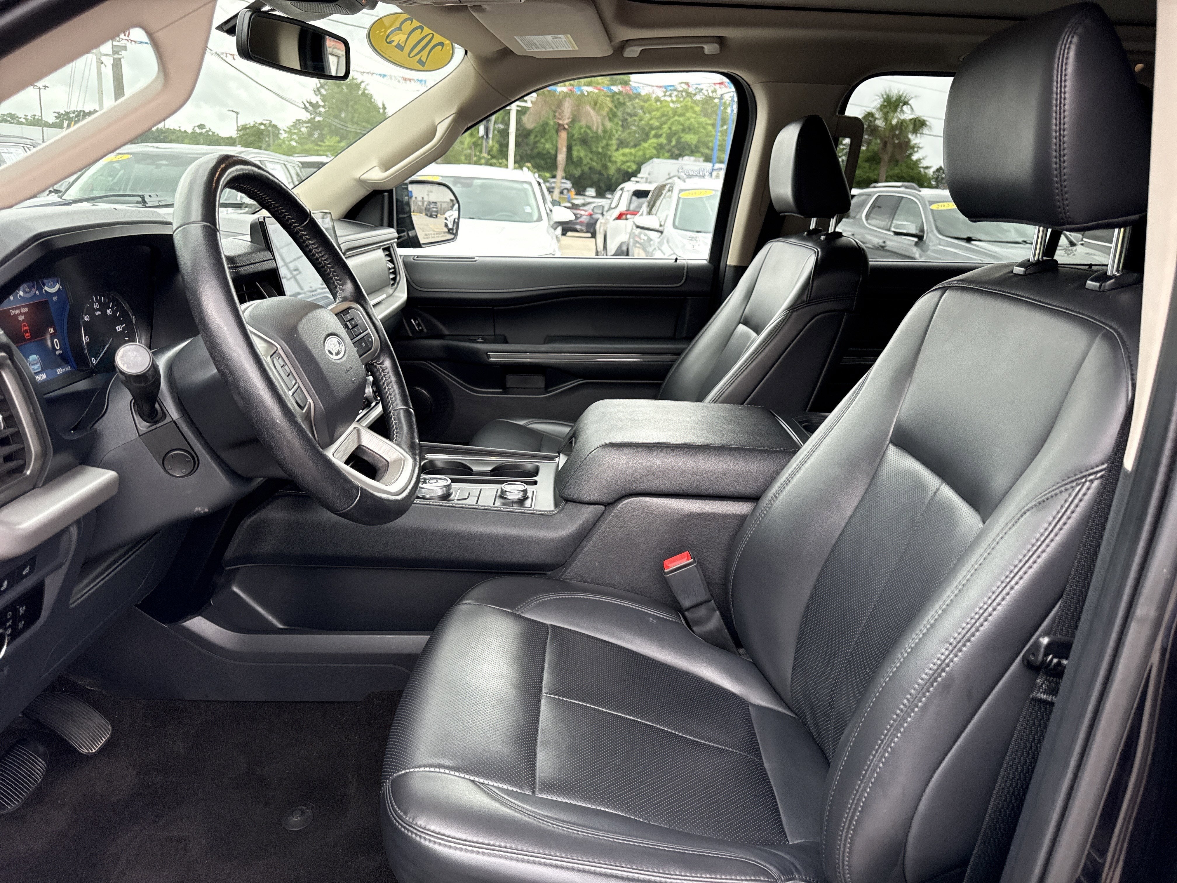 2023 Ford Expedition Max XLT