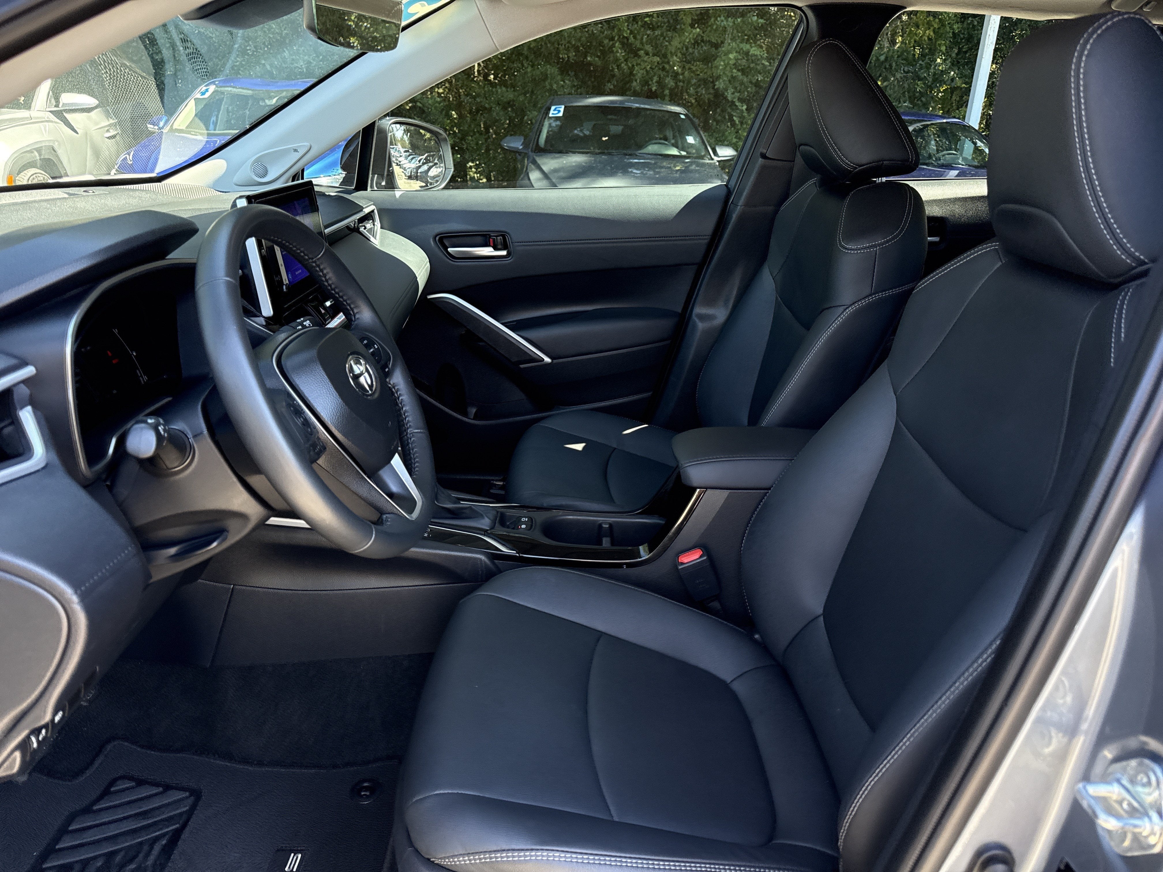 2025 Toyota Corolla Cross XLE