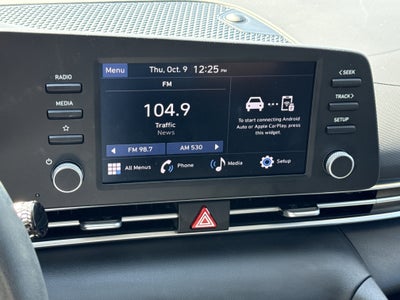 2024 Hyundai Elantra SE