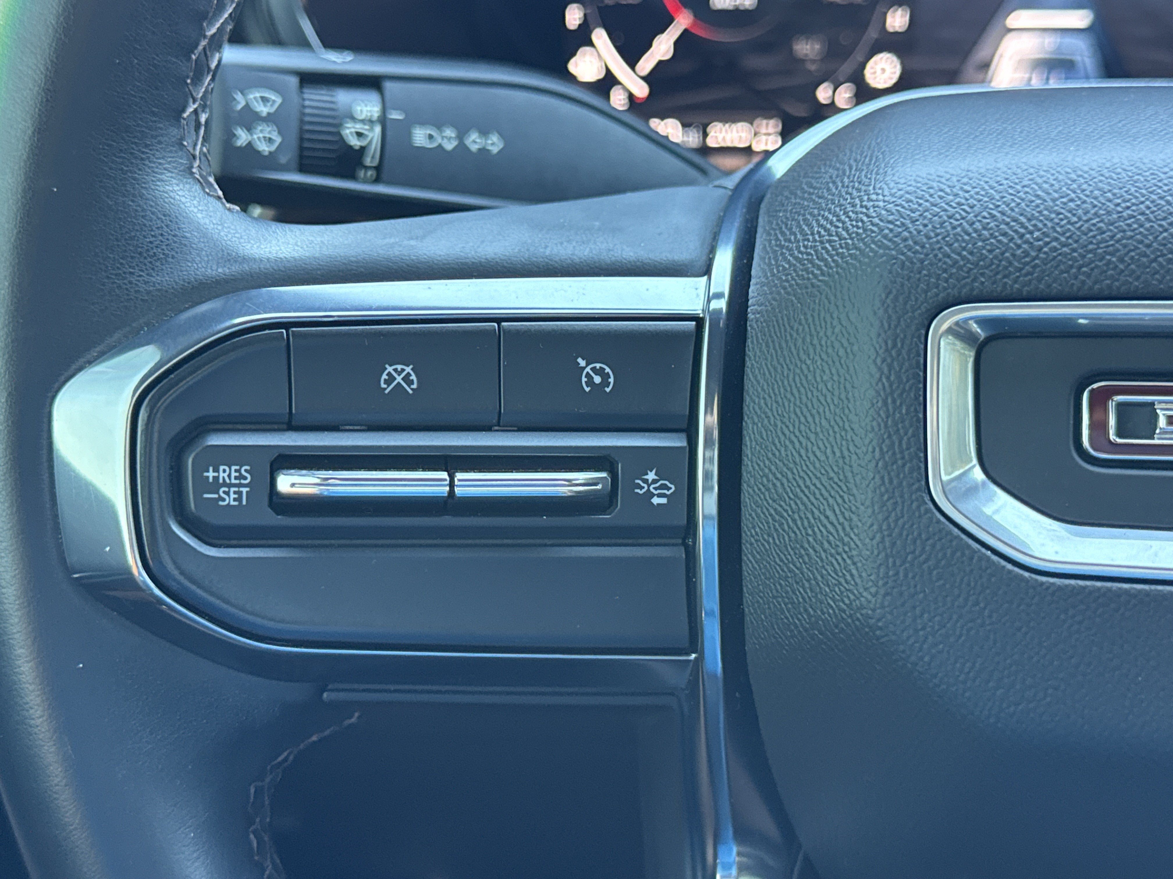 2024 GMC Canyon 4WD AT4