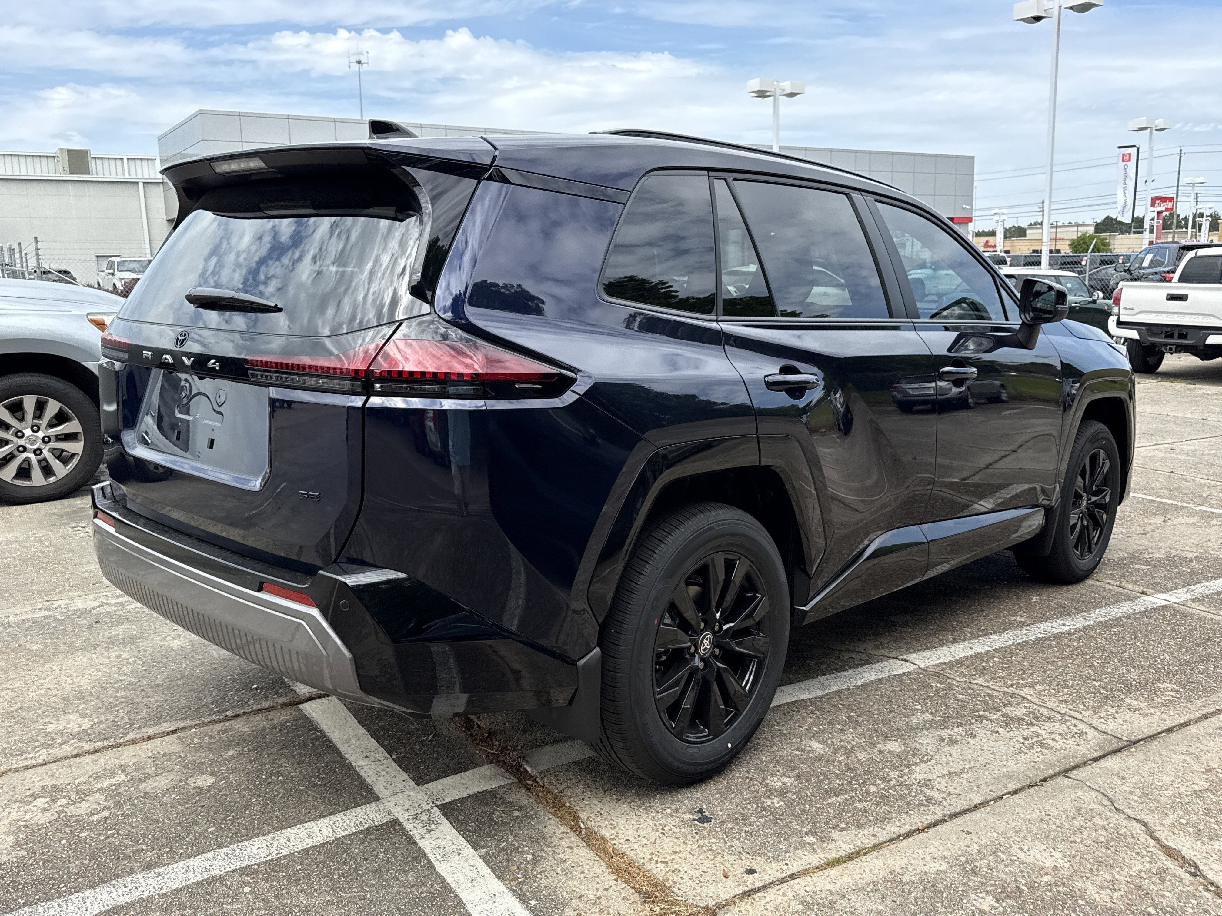 2026 Toyota RAV4 SE