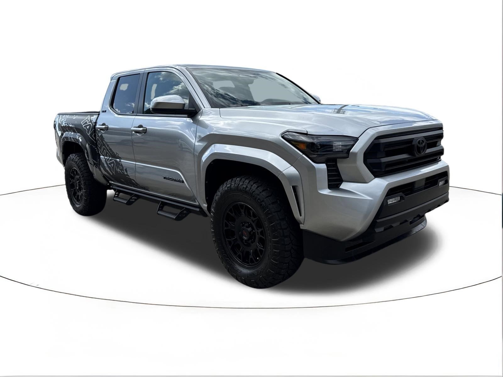 2025 Toyota Tacoma 4WD SR5
