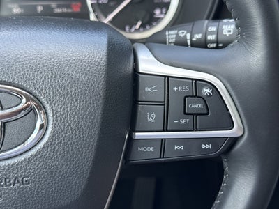 2025 Toyota Highlander LE