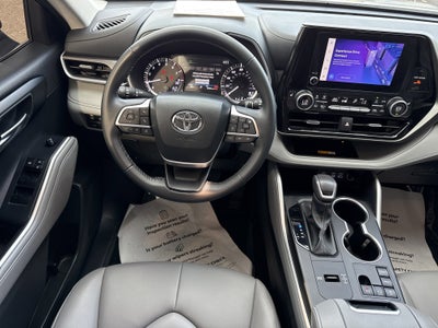 2024 Toyota Highlander XLE