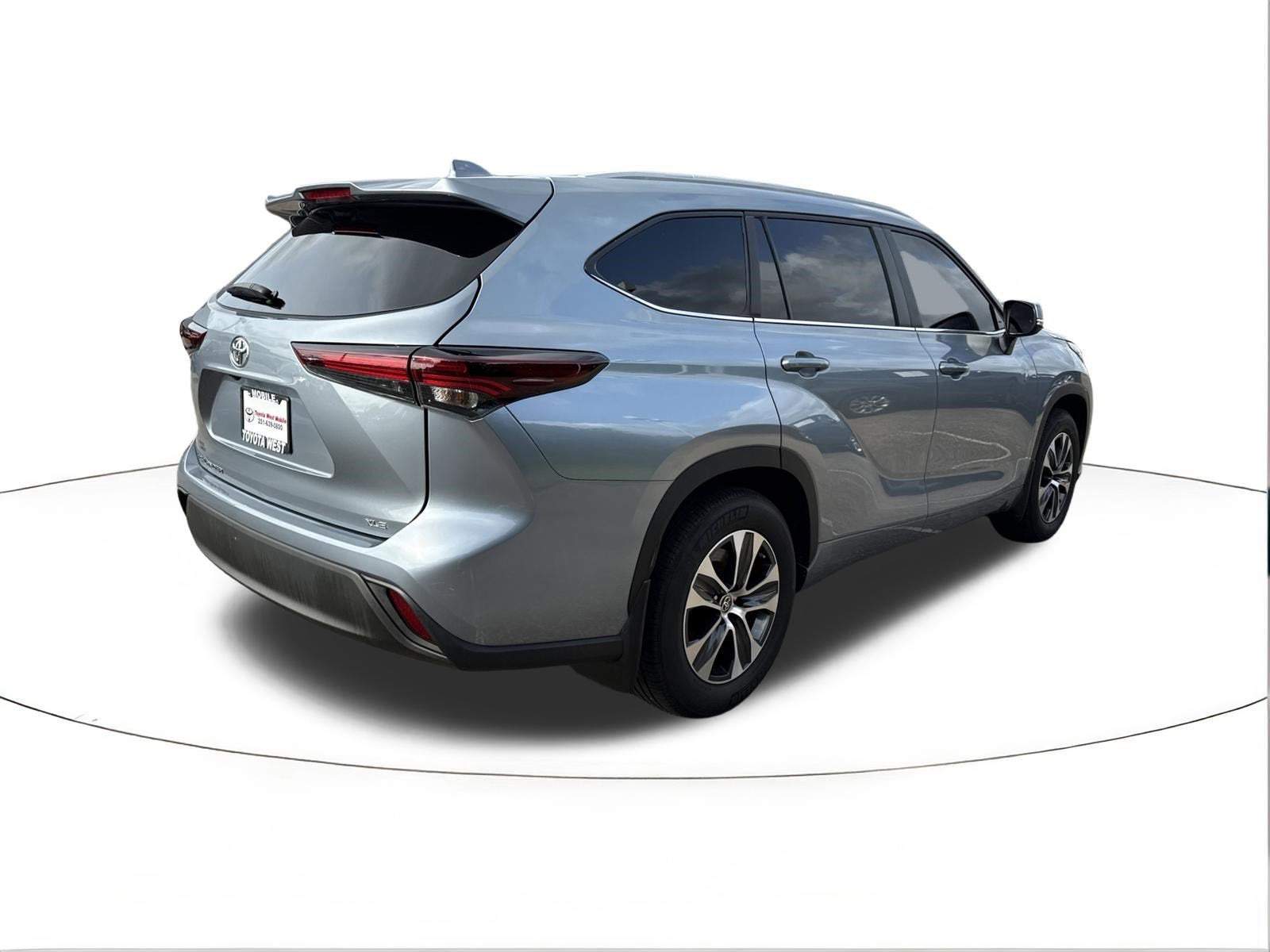 2024 Toyota Highlander XLE