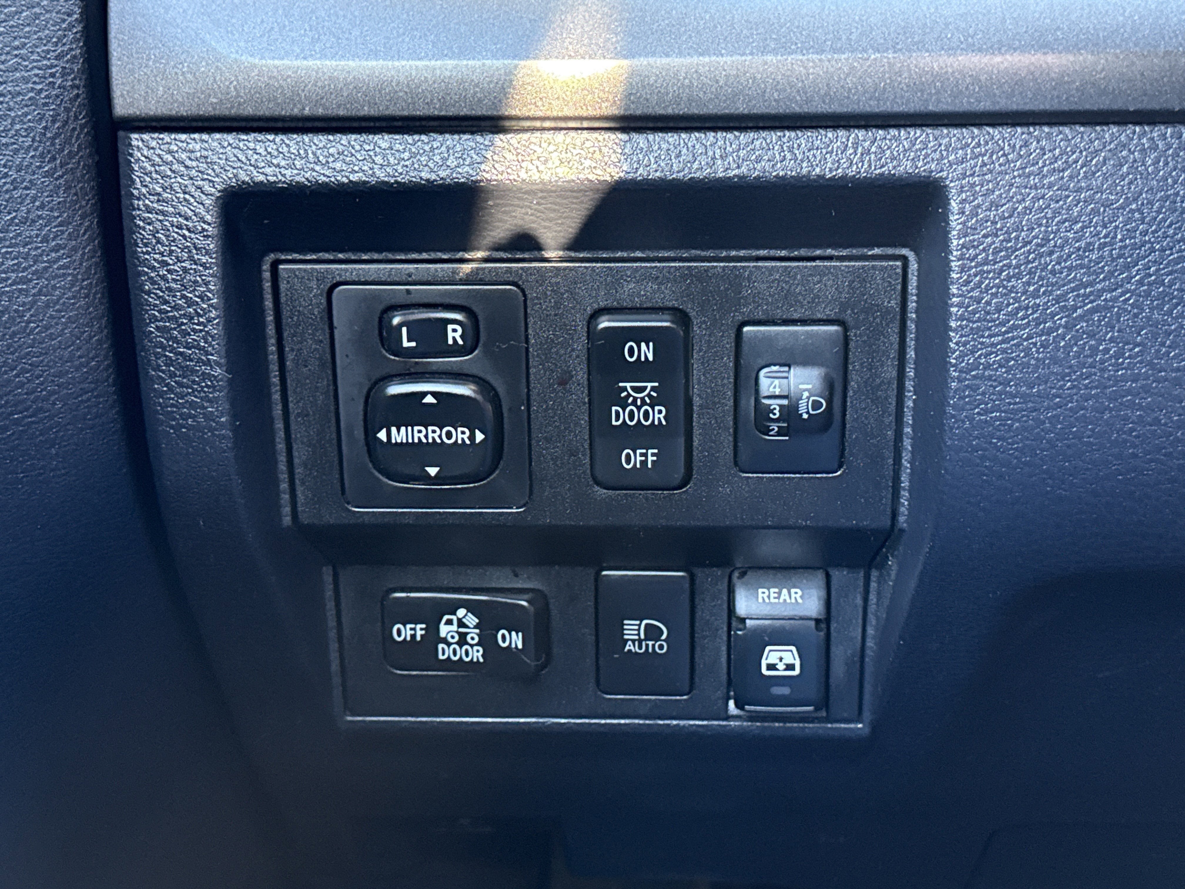 2019 Toyota Tundra 2WD SR5