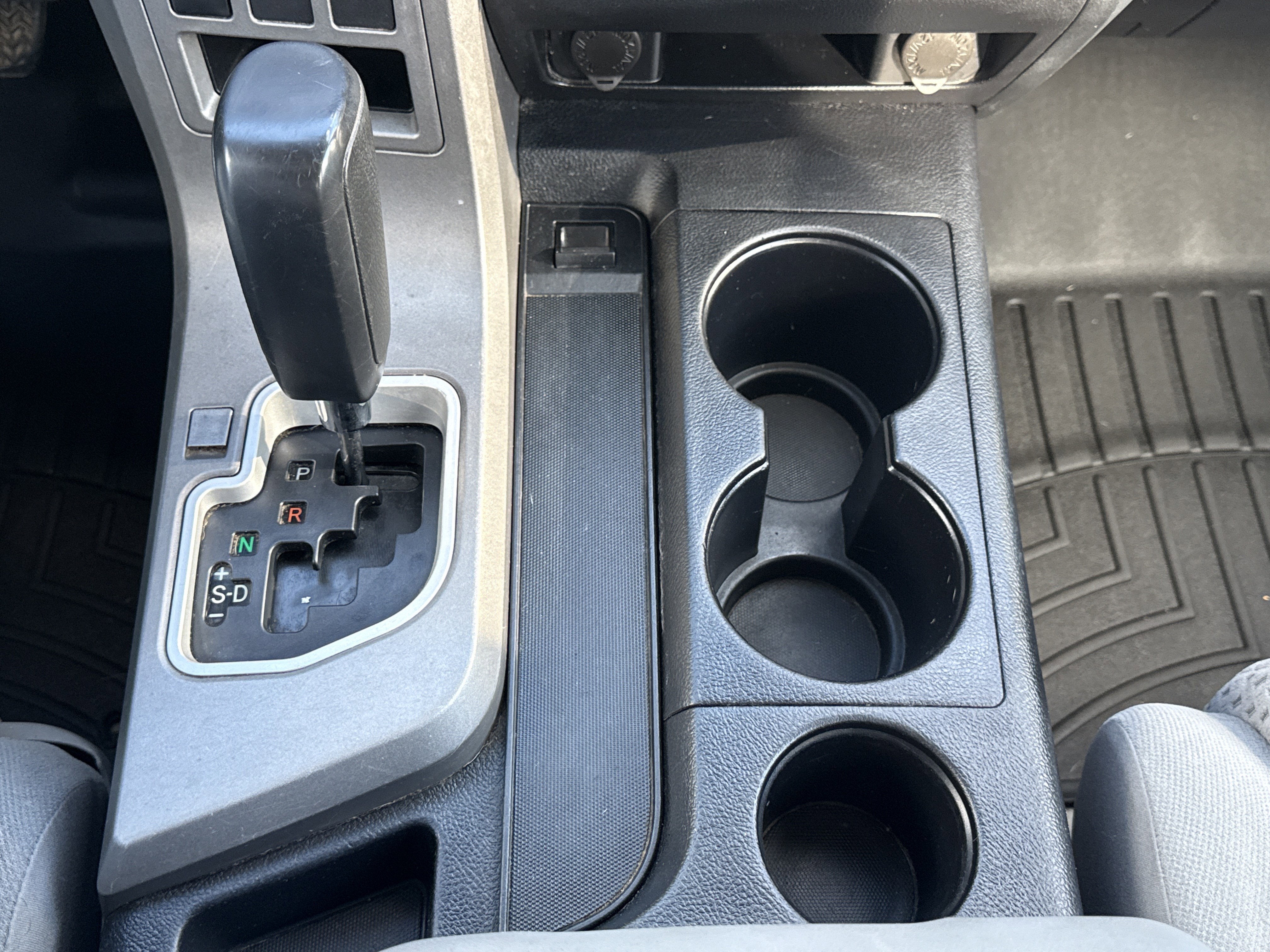 2011 Toyota Tundra 4WD Truck Grade