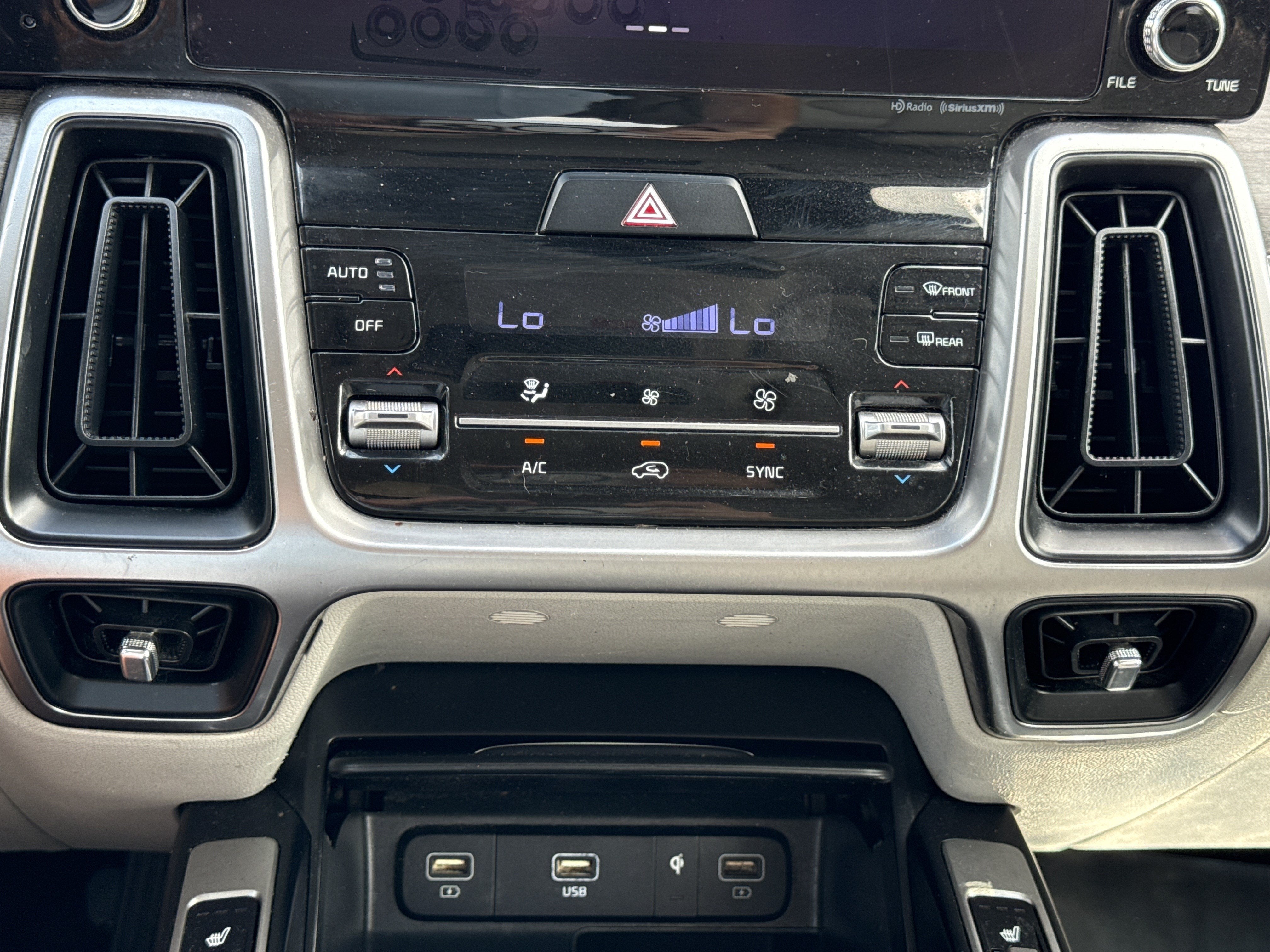 2022 Kia Sorento X-Line EX