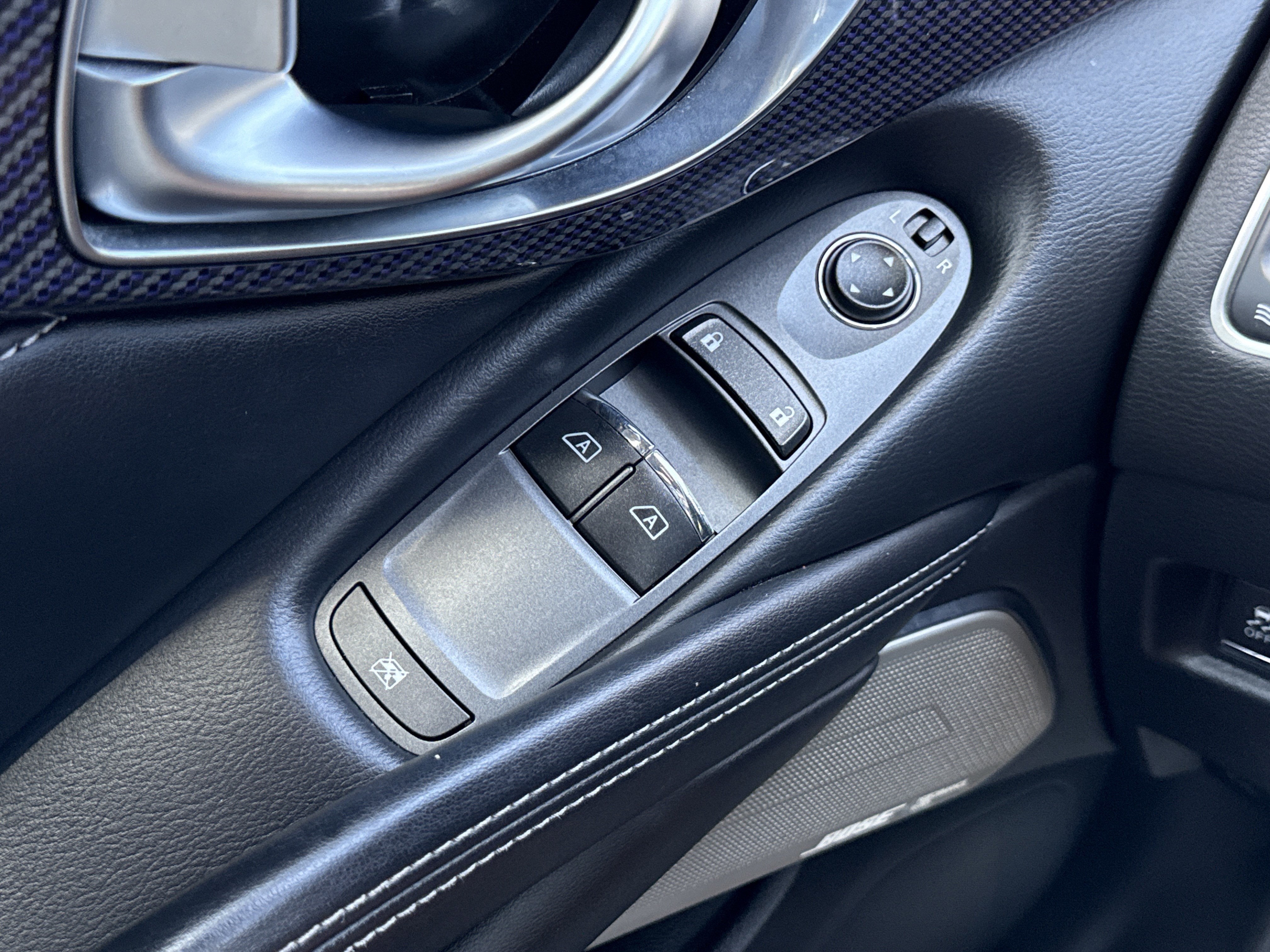 2018 INFINITI Q60 SPORT