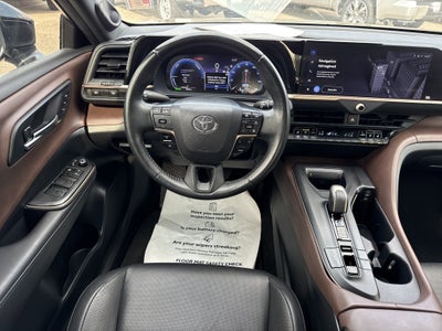 2023 Toyota Crown Limited