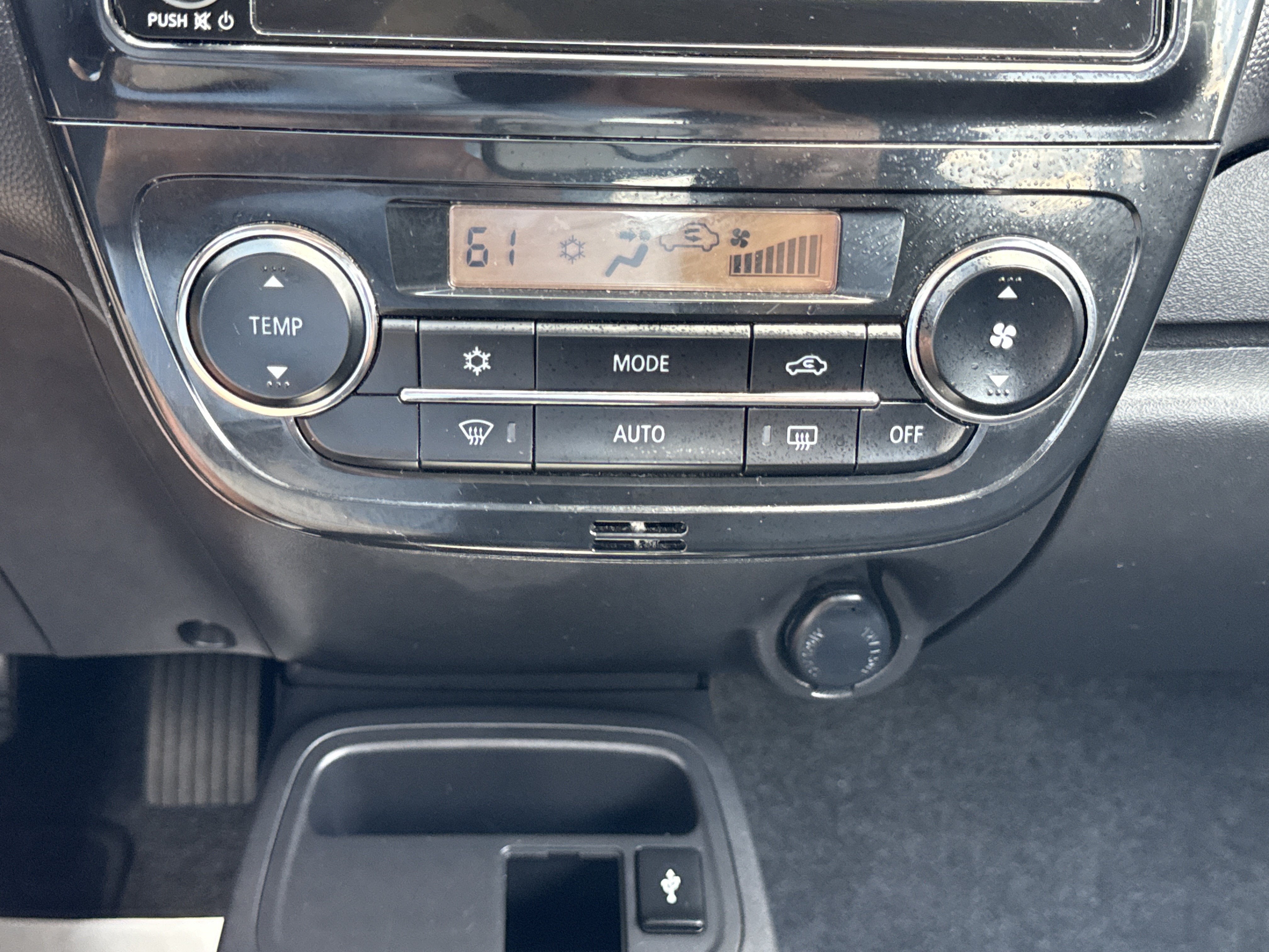 2024 Mitsubishi Mirage LE
